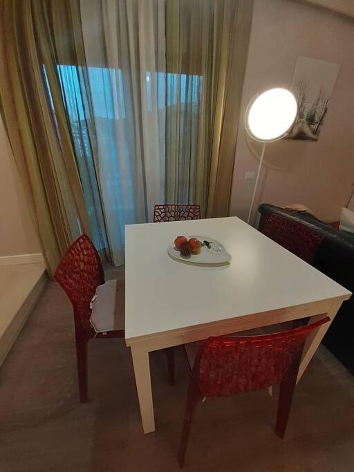 Lake View Apartment Tirana Zewnętrze zdjęcie