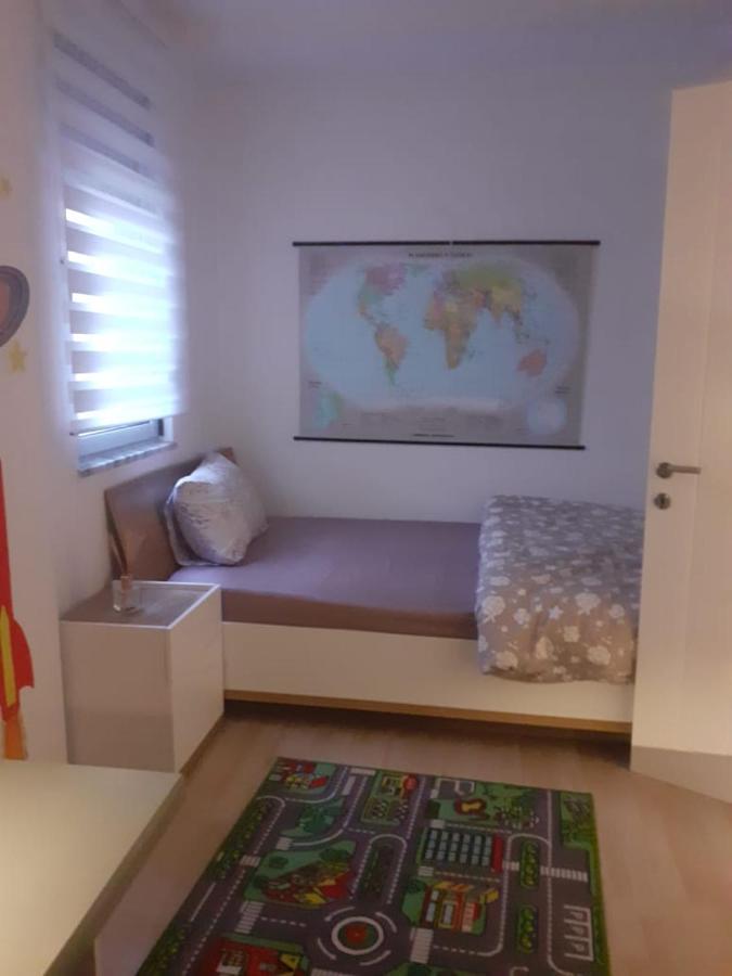 Lake View Apartment Tirana Zewnętrze zdjęcie