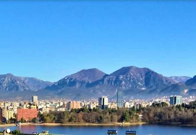 Lake View Apartment Tirana Zewnętrze zdjęcie