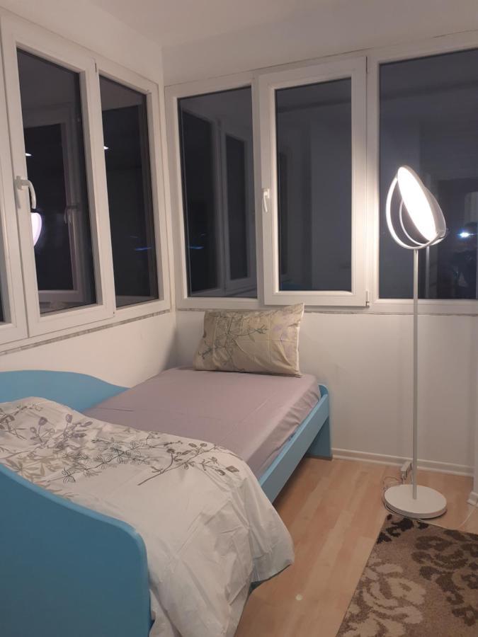 Lake View Apartment Tirana Zewnętrze zdjęcie